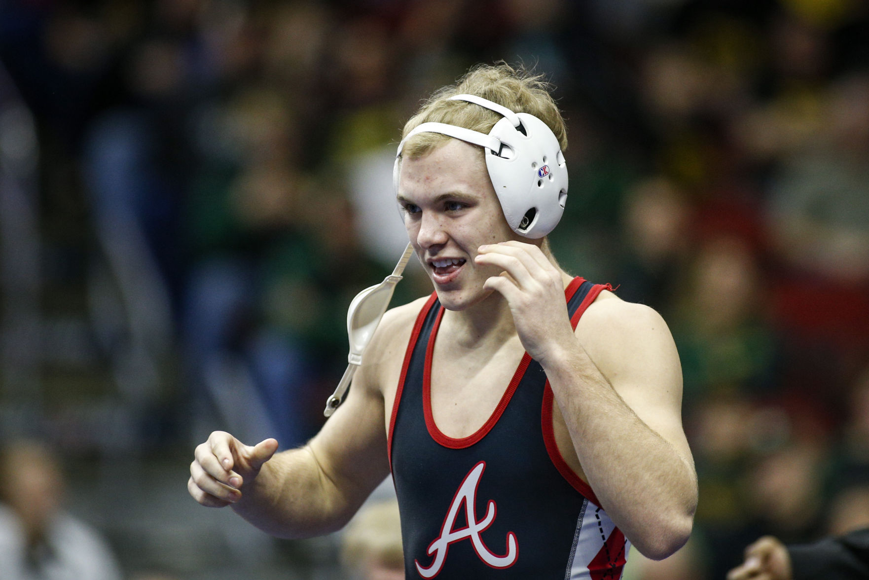 021817-WRESTLING-FINALS-004.jpg